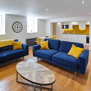 Host & - The Royal Hideaway , Whitby United Kingdom