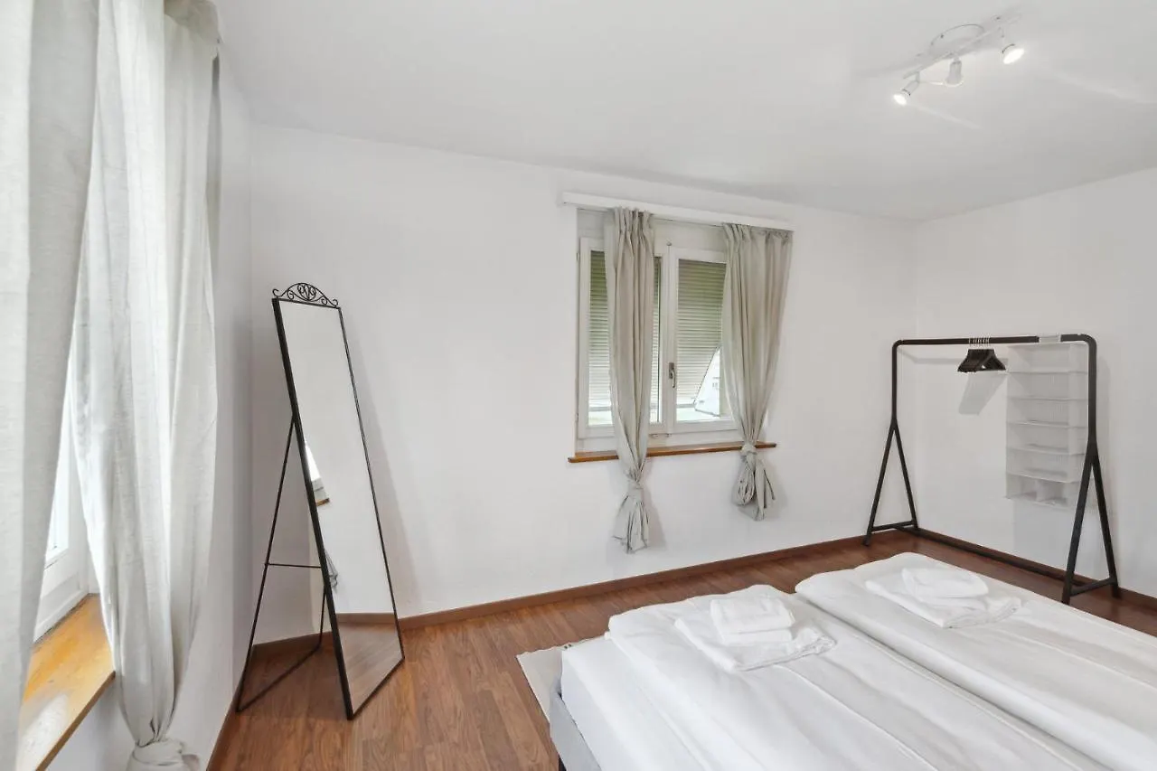 Affordable Comfort In Zurich Διαμέρισμα
