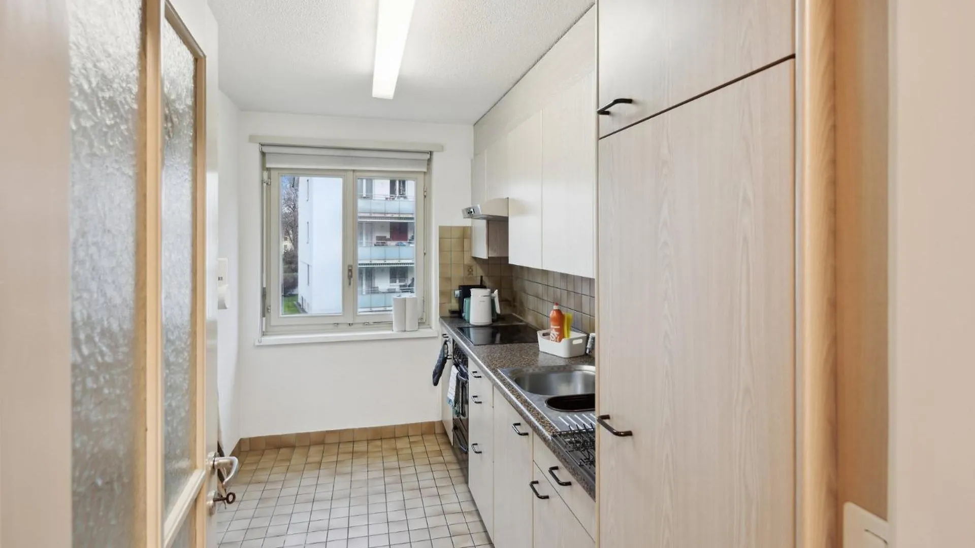 Affordable Comfort In Zurich Διαμέρισμα