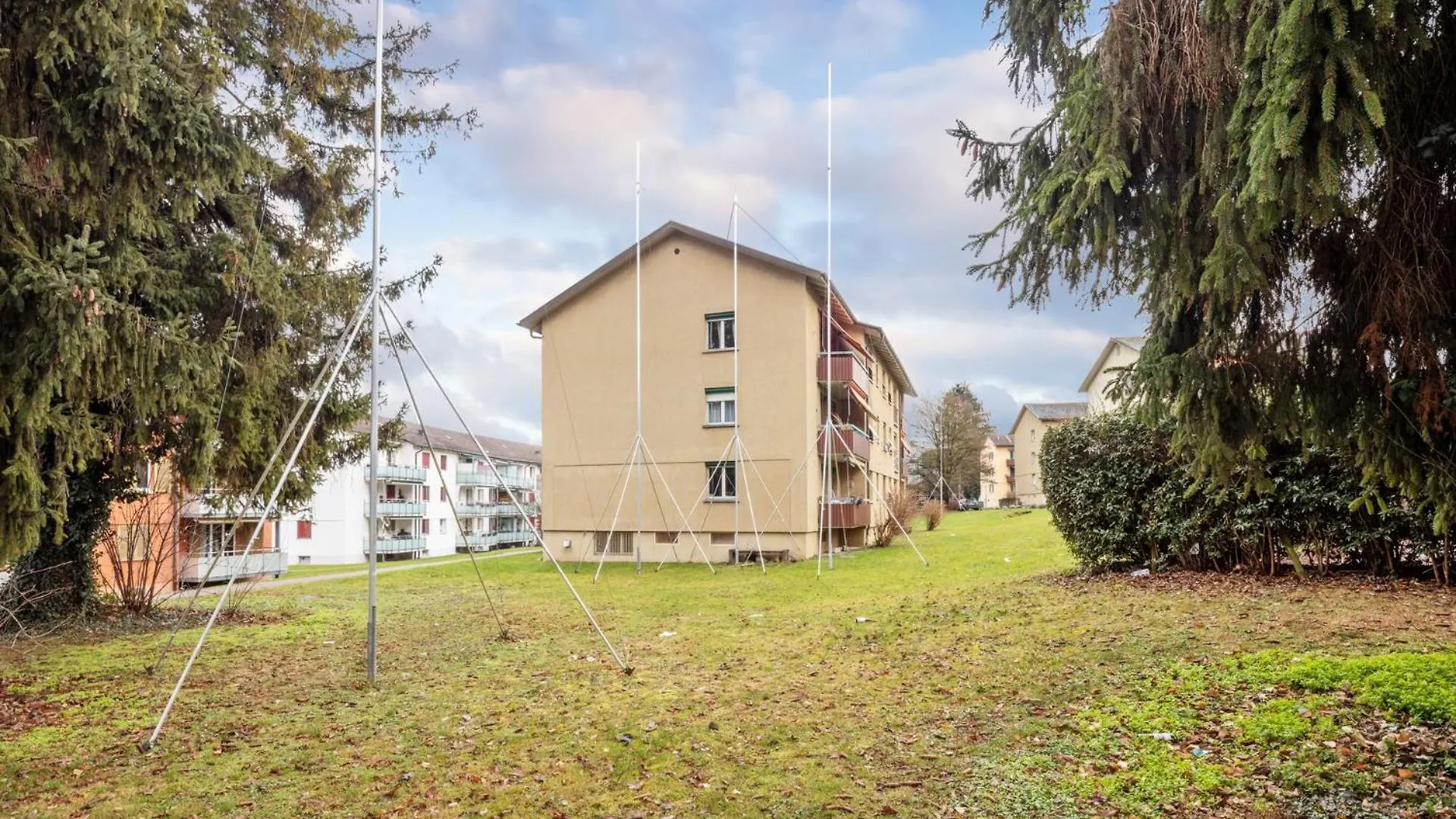 Affordable Comfort In Zurich Διαμέρισμα
